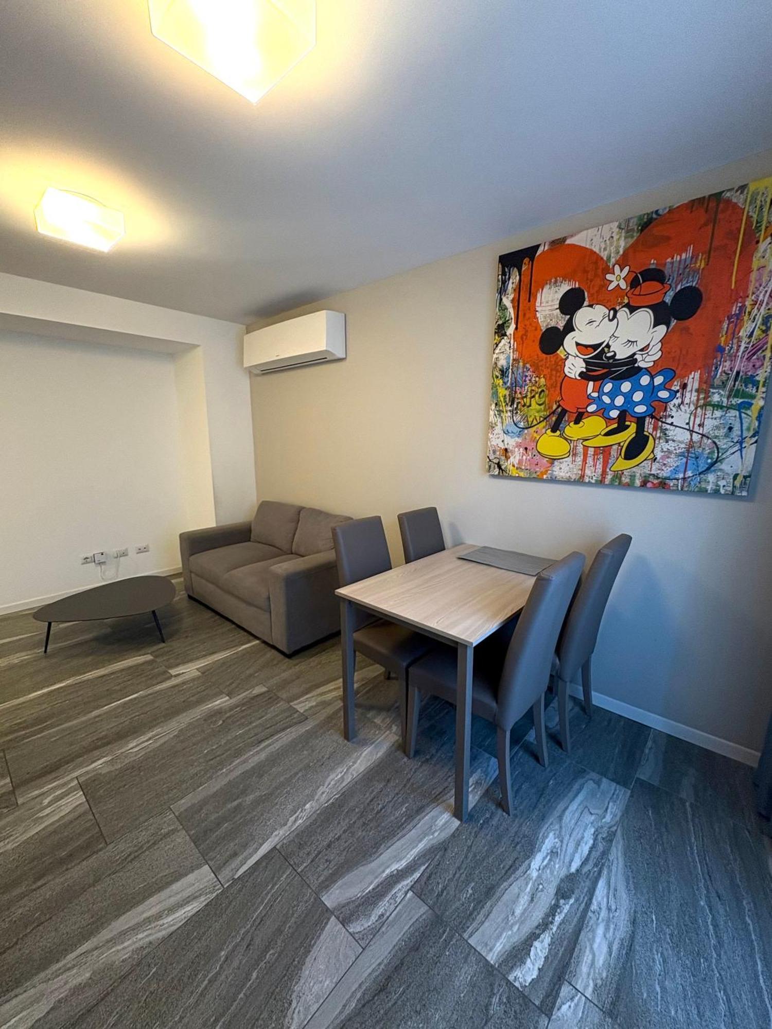 Essential Apartment Sesto San Giovanni Exterior photo