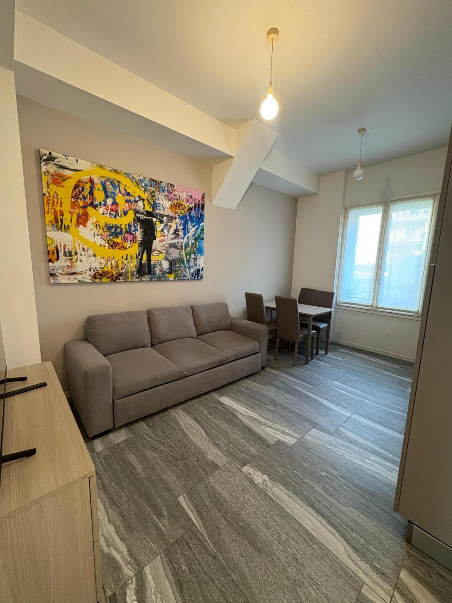 Essential Apartment Sesto San Giovanni Exterior photo