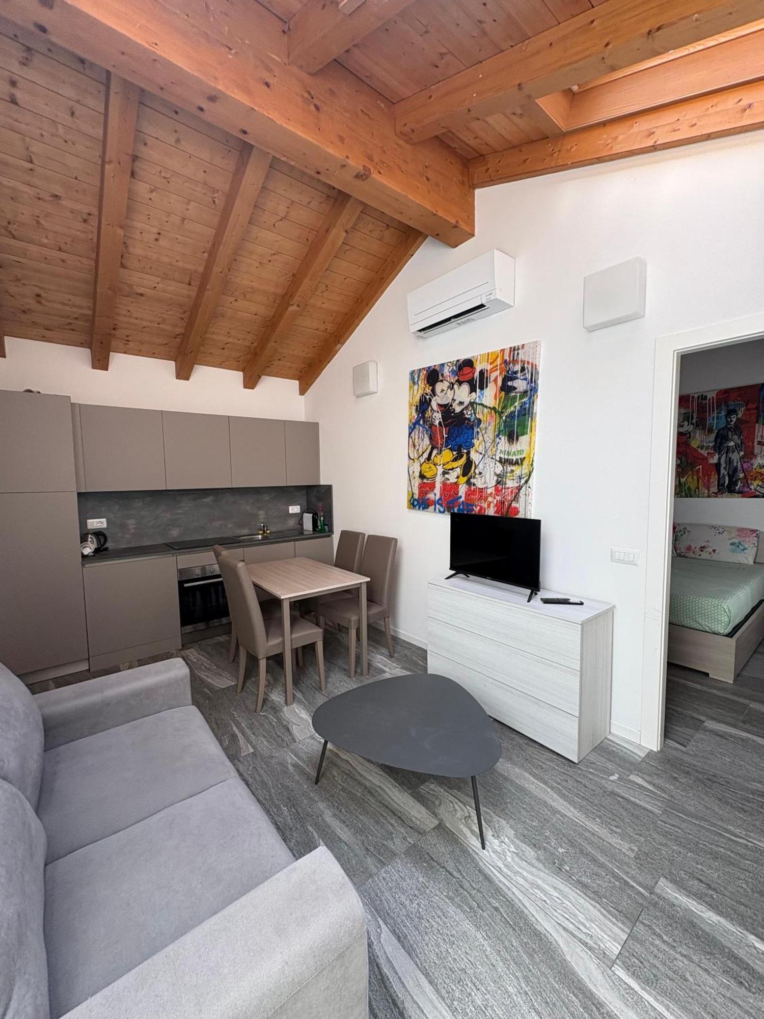 Essential Apartment Sesto San Giovanni Exterior photo