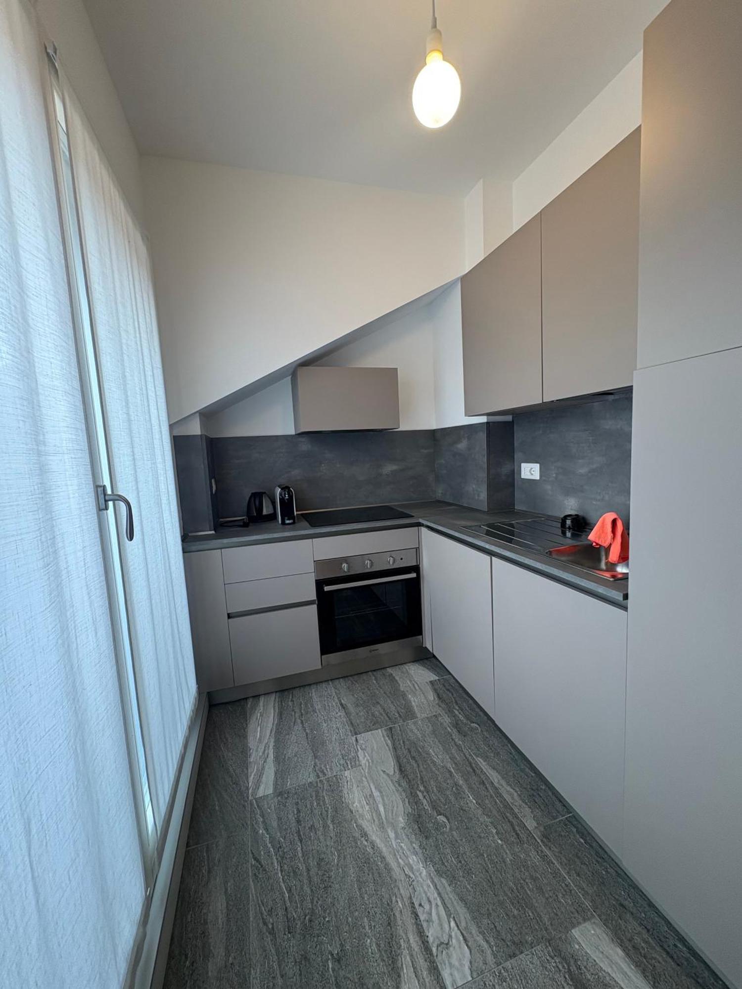 Essential Apartment Sesto San Giovanni Exterior photo