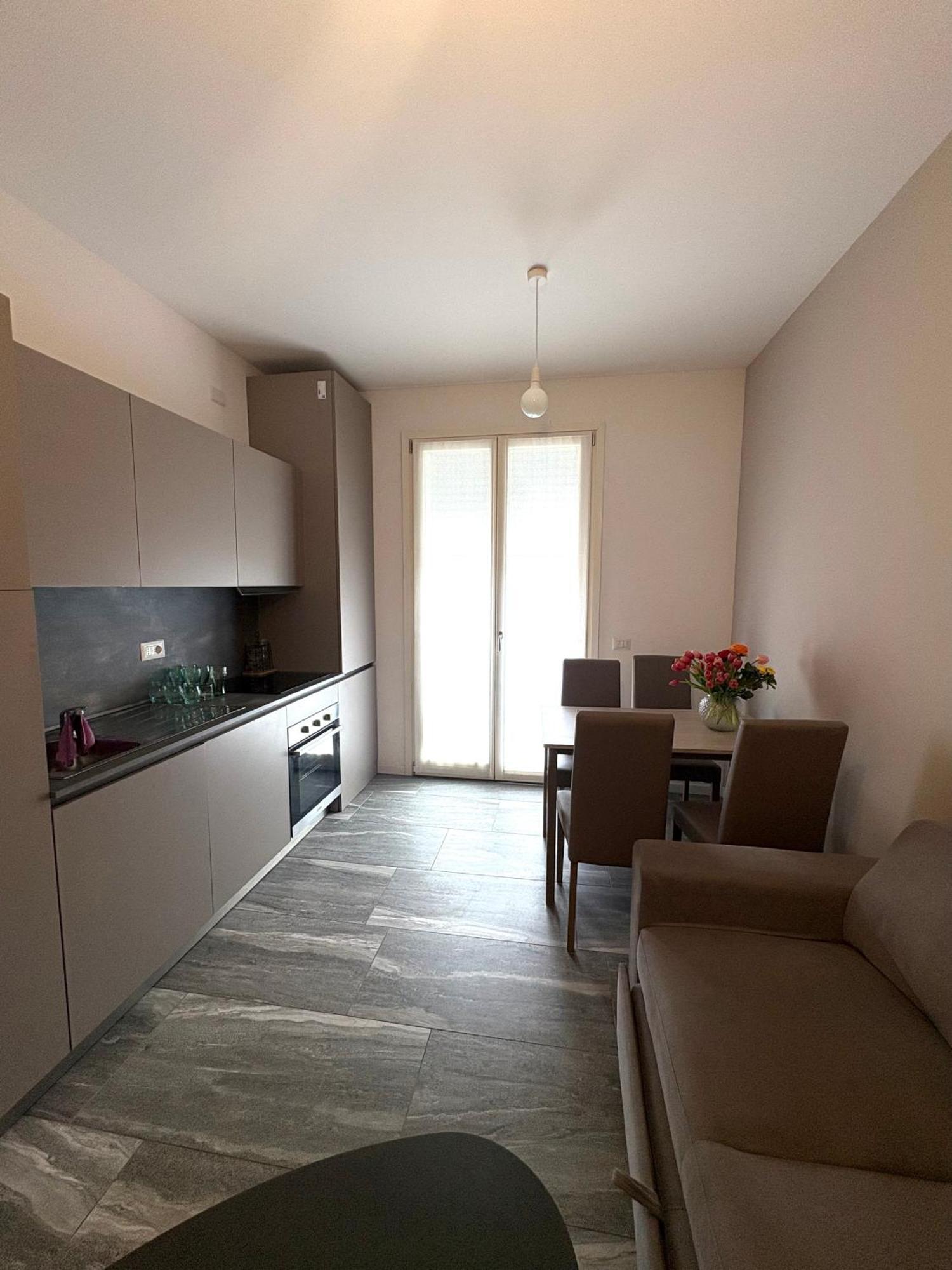 Essential Apartment Sesto San Giovanni Exterior photo