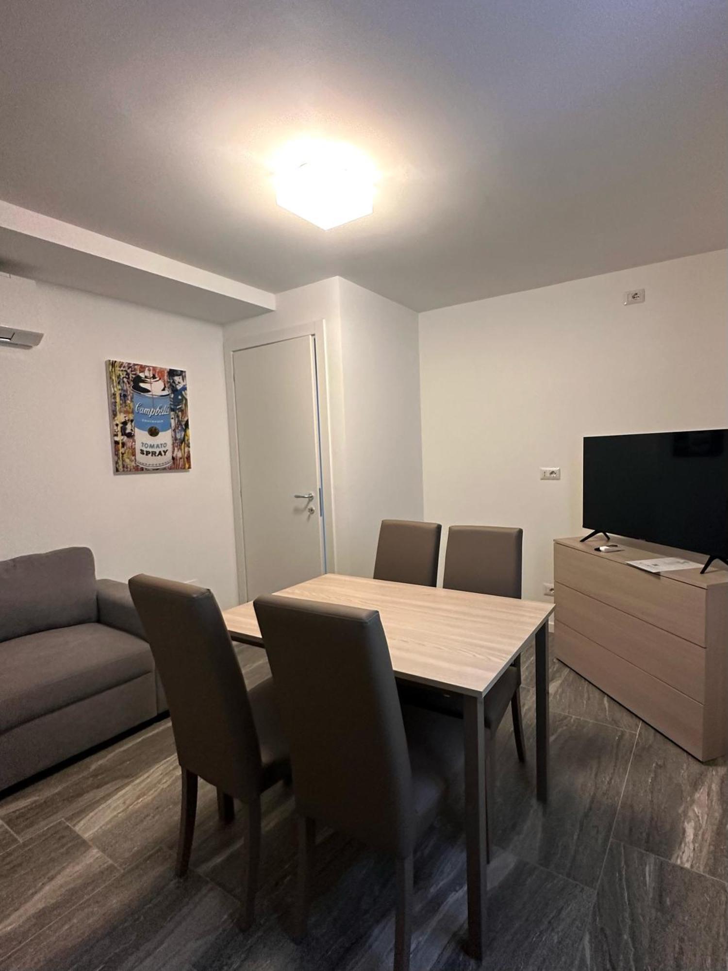 Essential Apartment Sesto San Giovanni Exterior photo